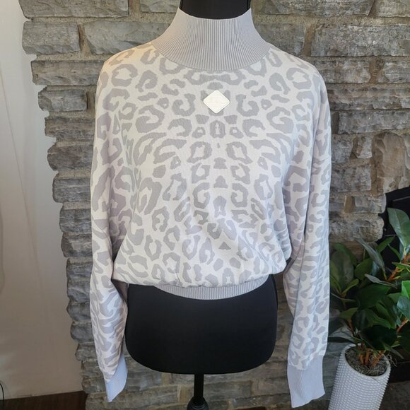 J.Lindeberg High Neck Leopard Print Crop Sue Knitted Sweater Gray White Womens S - Picture 3 of 12